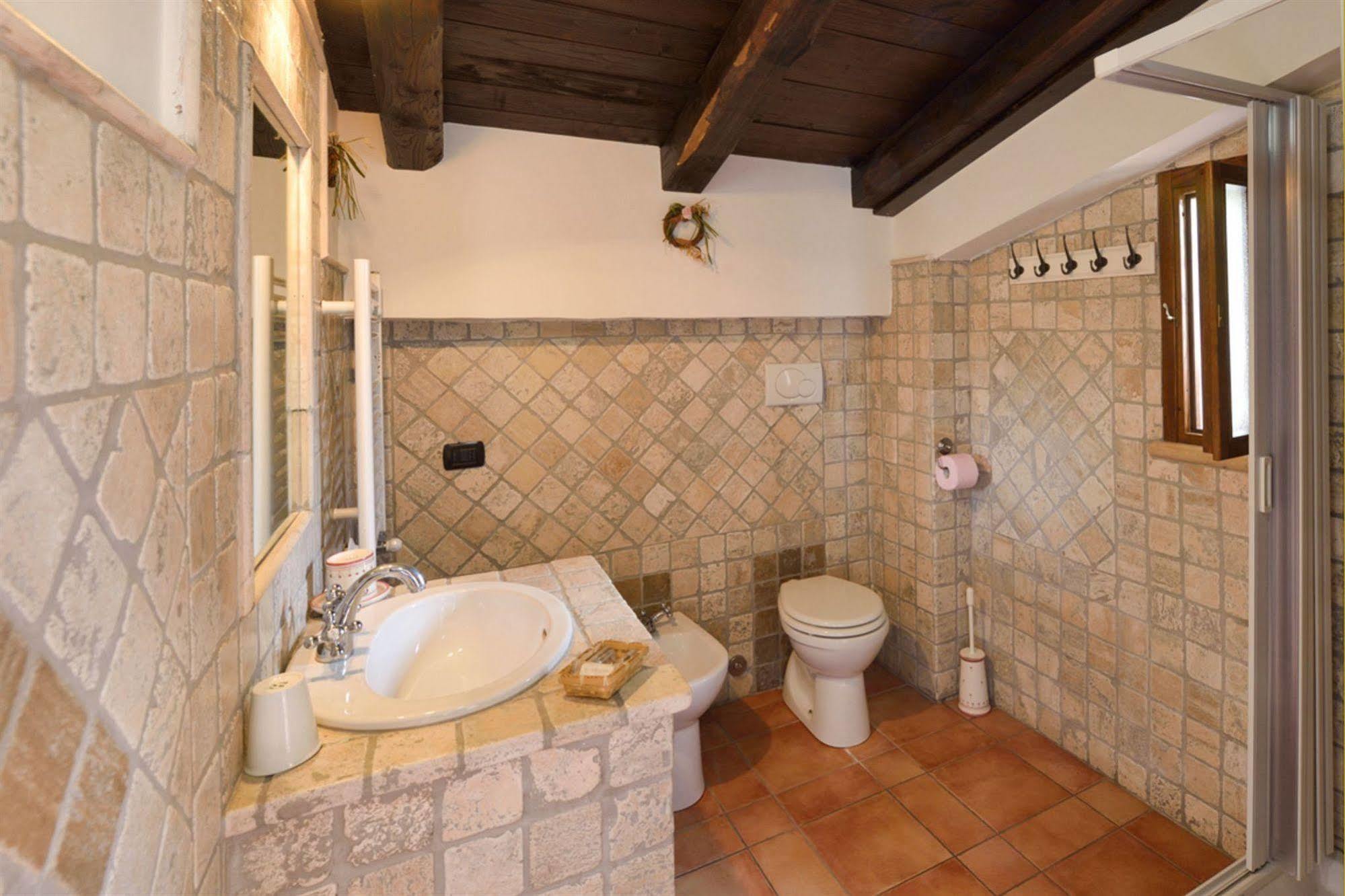 אפרטהוטל Castel San Pietro Romano Il Casale Delle Ginestre מראה חיצוני תמונה